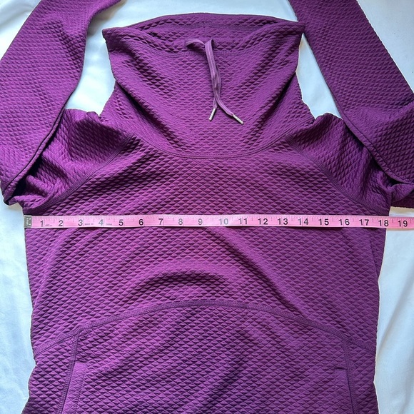 Marmot Women's Deep Purple/Burgandy pullover - Picture 6 of 6